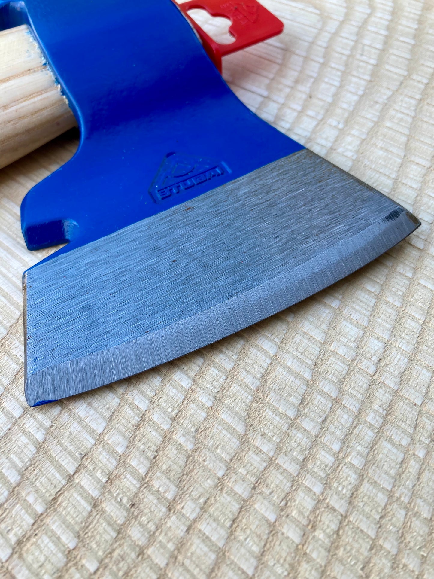 Stubai - Side Axe 900g (Right Handed)