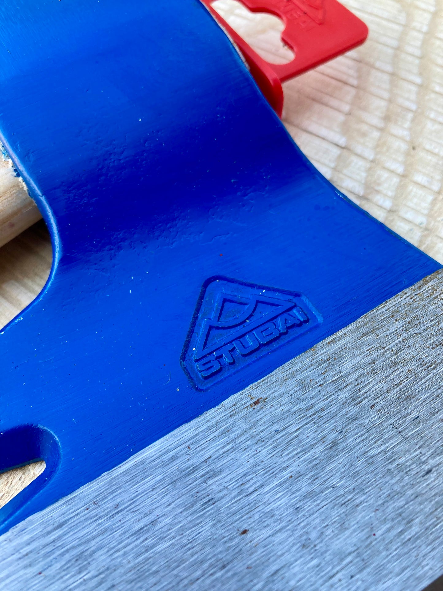 Stubai - Side Axe 900g (Right Handed)