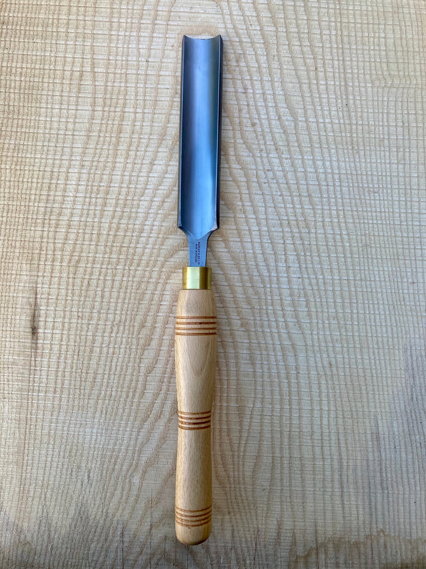 Ashley Iles - 1 1/4" Roughing Out Gouge, #7 curvature