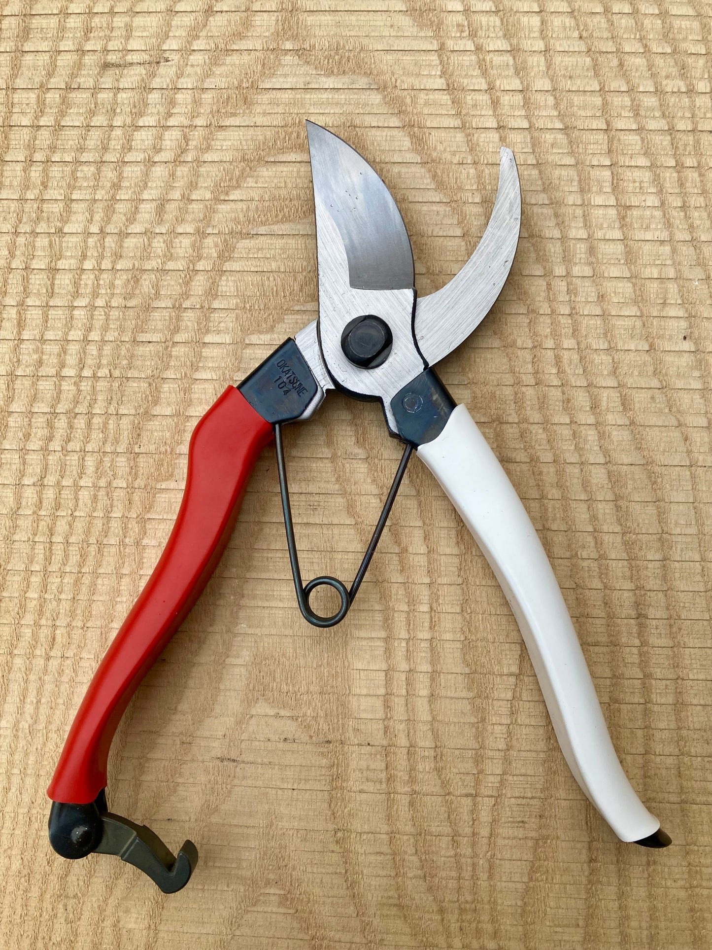 Okatsune Secateurs - Large