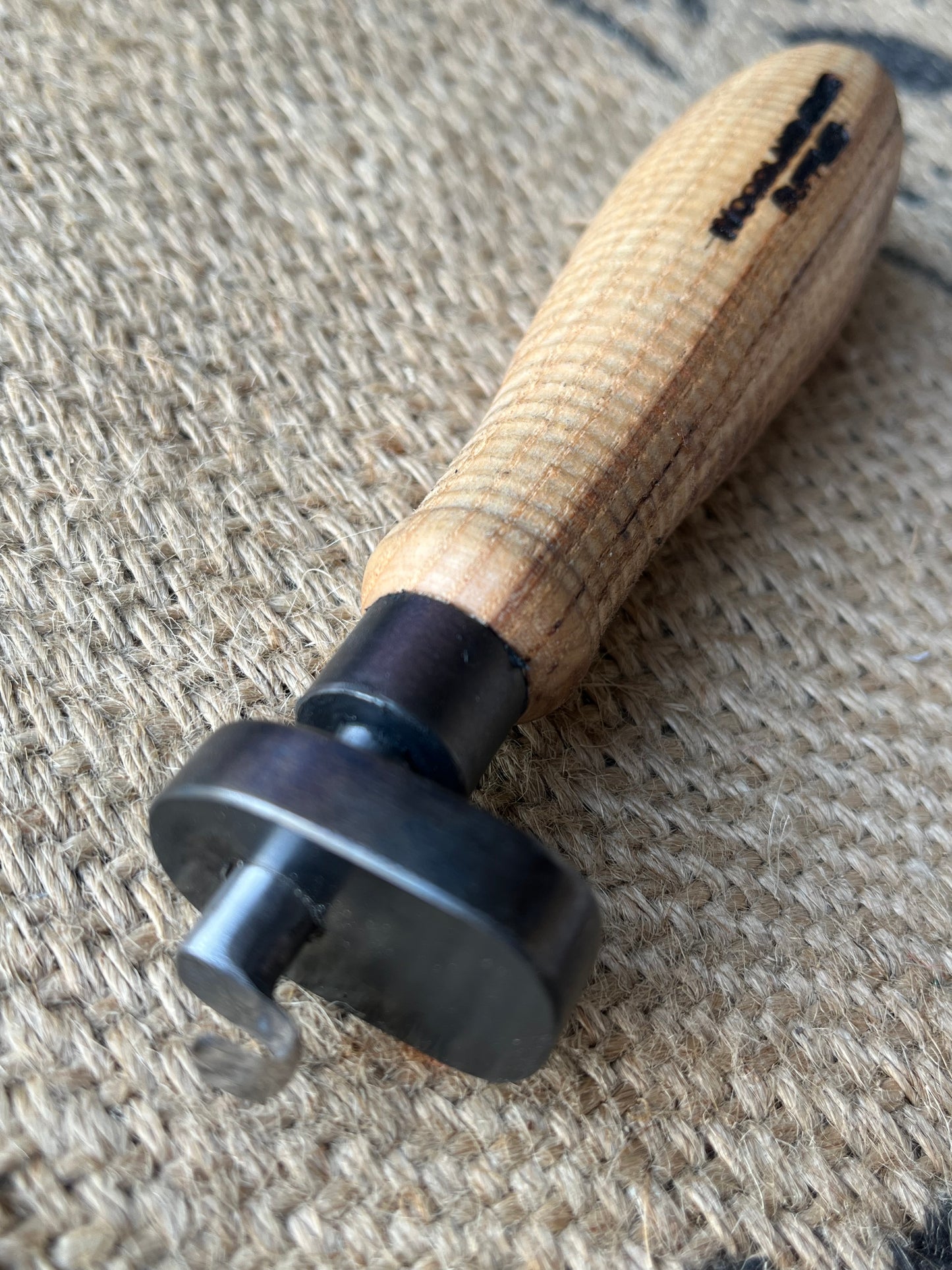 Woodland Craft Supplies - Shrinkpot Grooving Tool